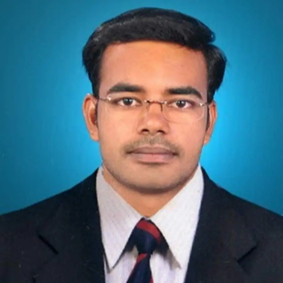 Mahesh Kumar R., founder of Valparai Mahesh Travels